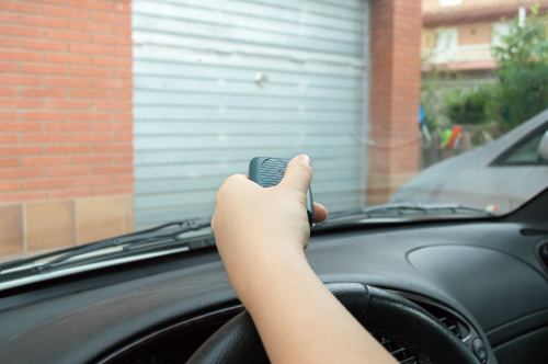 Arreglo persianas metálicas motorizadas